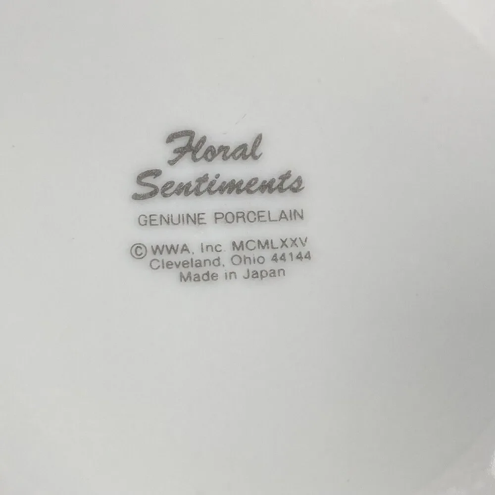 Floral Sentiments Robert Laessig Genuine Porcelain Trinket Box WWA Japan 1975